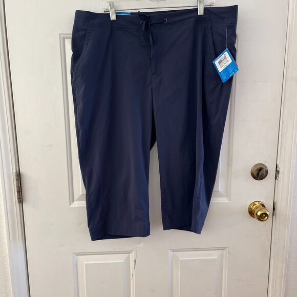 Columbia Woman's Nocturnal Anytime Outdoor 18" Light Weight Capri Sz 18W - Picture 2 of 10